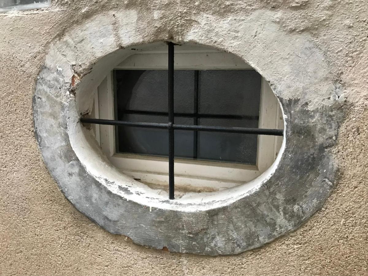 Le Grenier De Manee Villemoustaussou Exterior foto